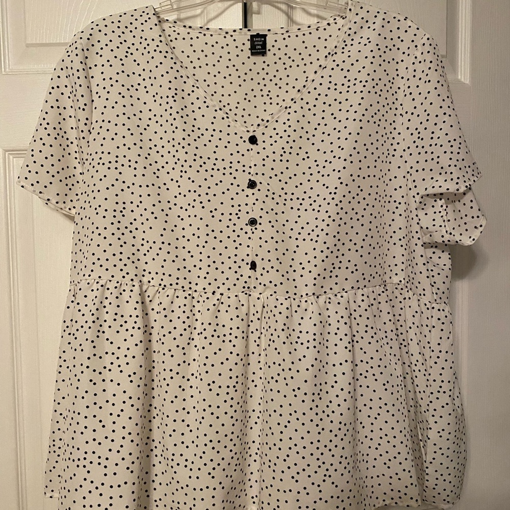 NWOT Polka dot Blouse